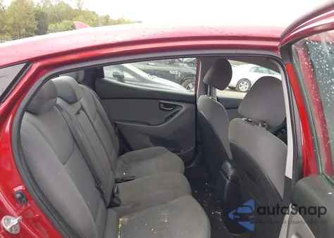 2015 Hyundai Elantra Se z USA, uszkodzony, nr VIN 5NPDH4AE1FH578681